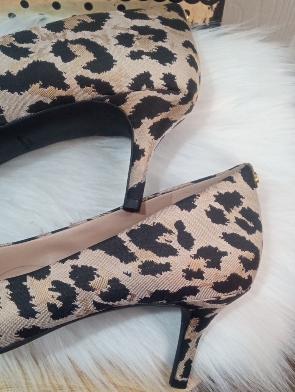 COLE HAAN  THE GO TO PARK PUMP - Picture 9 of 11